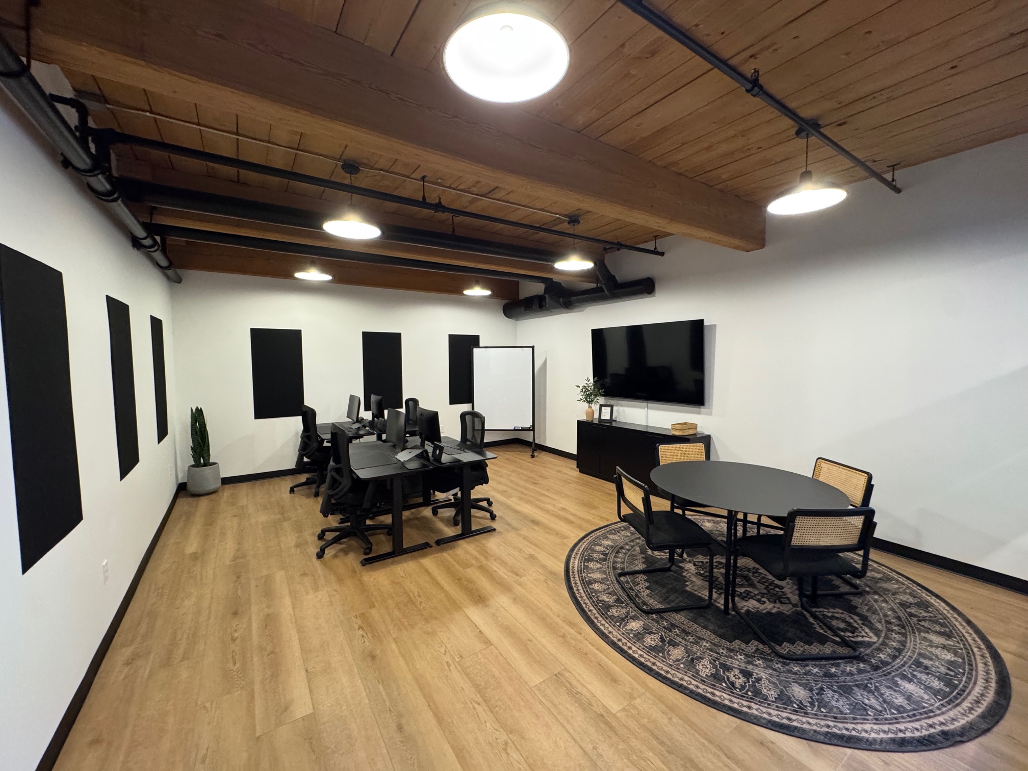 Suite 212 (furnished)
